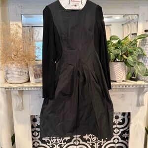Classic Black Pleated Midi Dress with Ribbed Long Sleeves